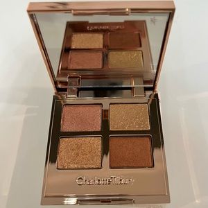 Charlotte Tilbury Eyeshadow Quad in the shade Celestial Pearl.
